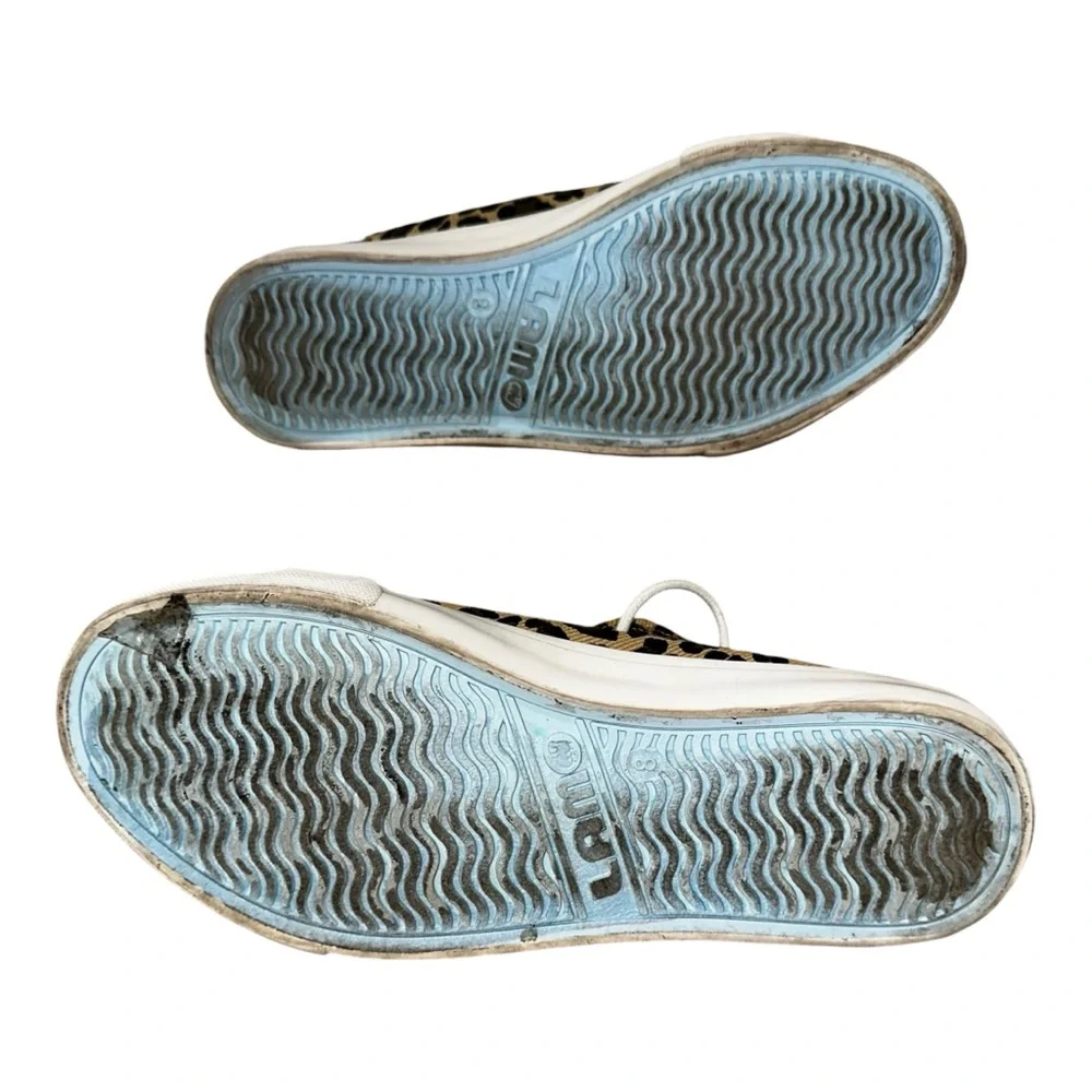 LAMO Leopard Print Women’s‎ 8 Leopard Print Canvas Lace-Up Shoes